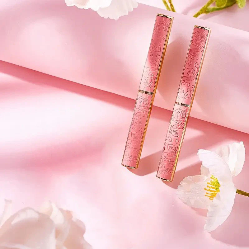 Magic Color Changing Lipstick - Image 3